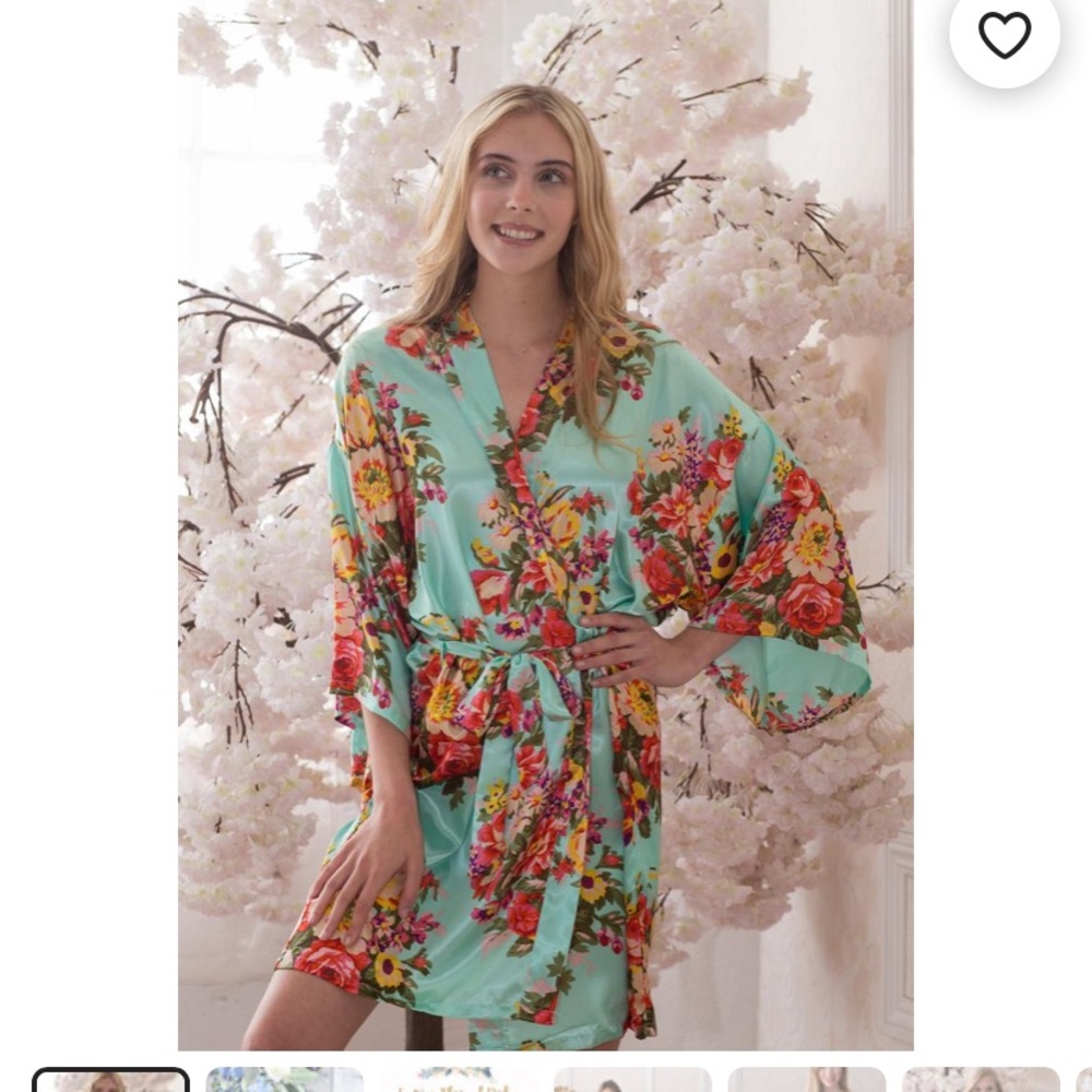 NWOT SATIN ROBE - Picture 2 of 4